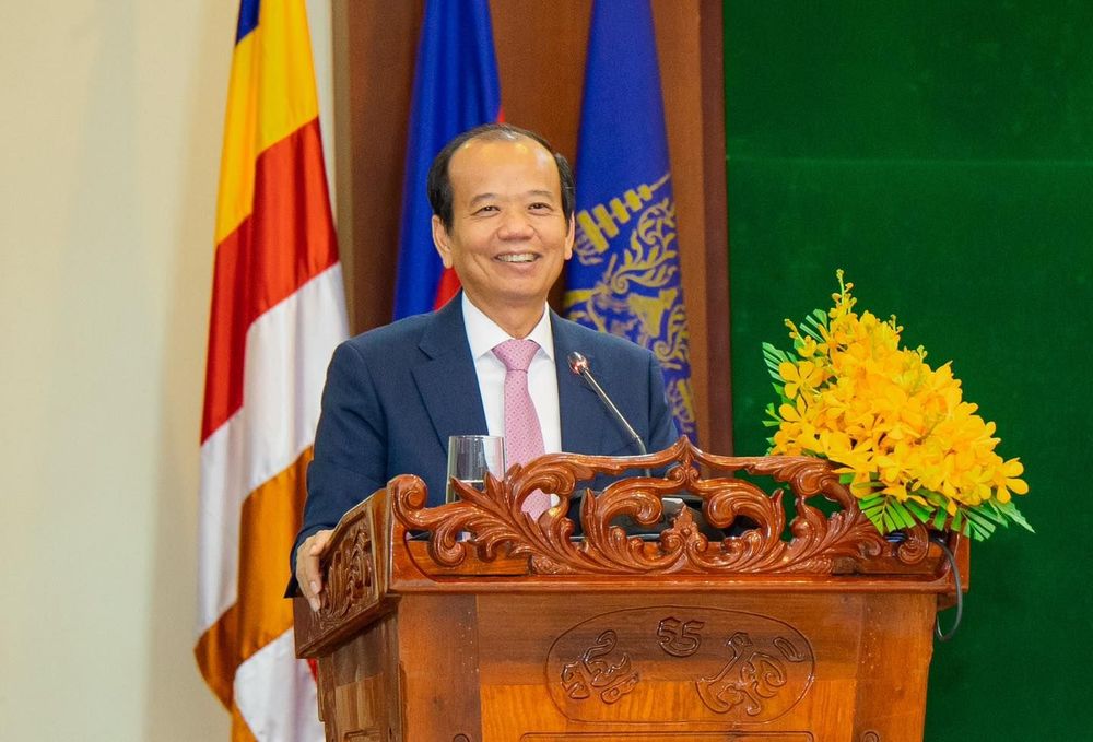 សេចក្តីប្រកាសព័ត៌មាន ស្តីពី ពិធីចុះហត្ថលេខាលើអនុស្សរណៈនៃការយោគយល់រវាង តុលាការកំពូល និងមហាអយ្យការអមតុលាការកំពូល ជាមួយ ក្រសួងប្រៃសណីយ៍និងទូរគមនាគមន៍  2