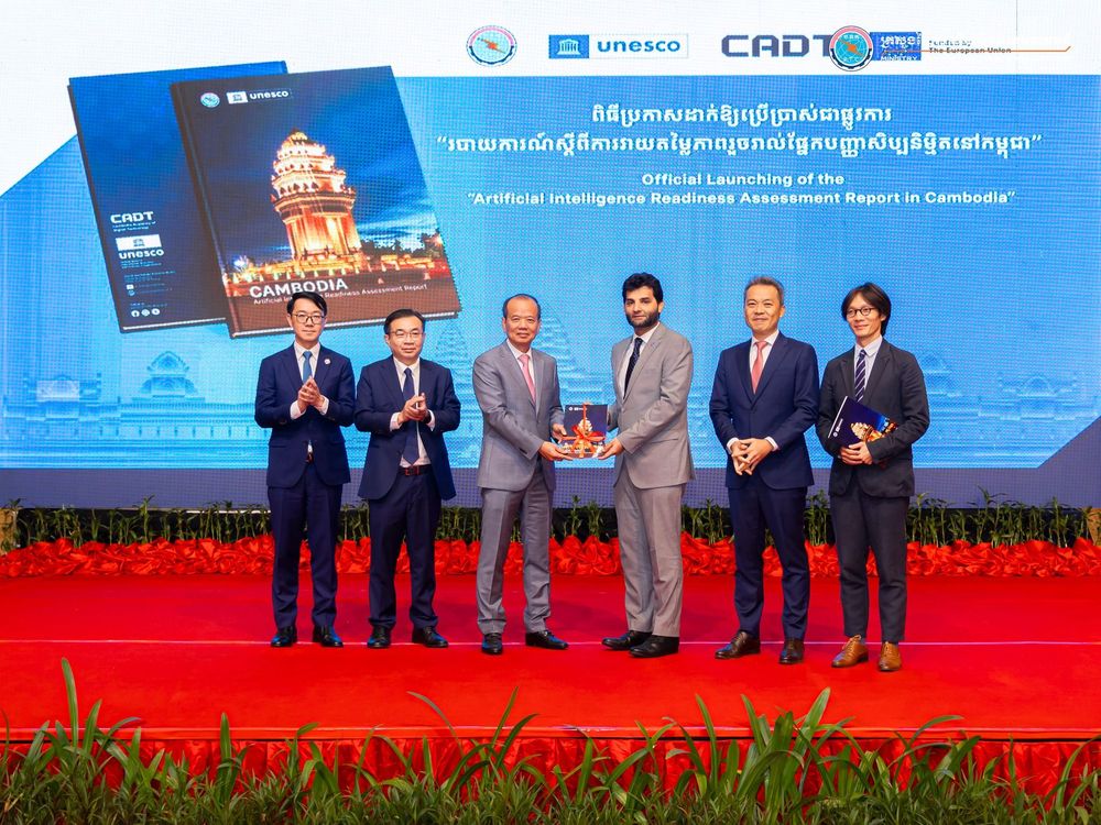 ឯកឧត្តមរដ្ឋមន្ត្រី ជា វ៉ាន់ដេត បានអញ្ជើញជាអធិបតីក្នុងពិធីបើកសិក្ខាសាលាថ្នាក់ជាតិស្តីពីសេចក្តីព្រាង “យុទ្ធសាស្ត្រជាតិស្តីពីបញ្ញាសិប្បនិម្មិត” និងការដាក់ឱ្យប្រើប្រាស់ជាផ្លូវការ “របាយការណ៍ស្តីពីការវាយតម្លៃភាពរួចរាល់ផ្នែកសីលធម៌បញ្ញាសិប្បនិម្មិតនៅកម្ពុជា” 4