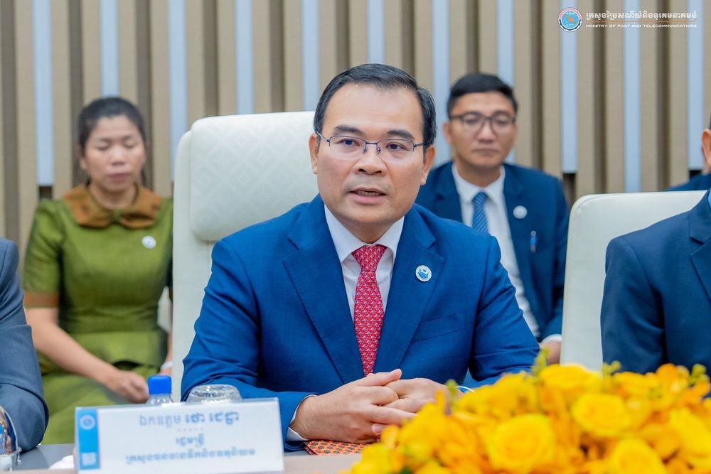 ឯកឧត្តមរដ្ឋមន្រ្តី ជា វ៉ាន់ដេត និងឯកឧត្តមរដ្ឋមន្រ្តី ថោ ជេដ្ឋា បានអញ្ជើញចុះហត្ថលេខាលើអនុស្សរណៈនៃការយោគយល់ស្ដីពីកិច្ចសហប្រតិបត្តិការរវាងក្រសួងប្រៃសណីយ៍និងទូរគមនាគមន៍ និងក្រសួងធនធានទឹក និងឧតុនិយម 4