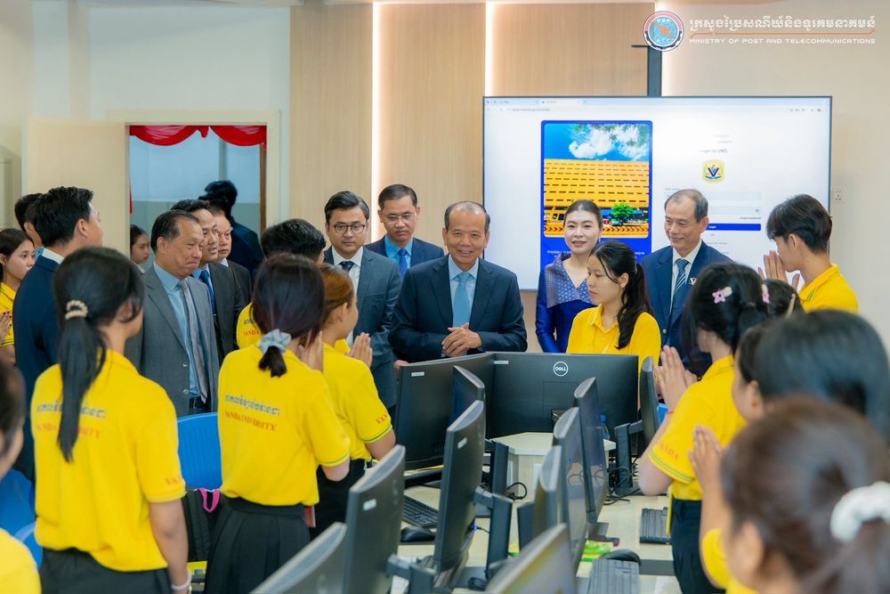 ឯកឧត្តមរដ្ឋមន្រ្តី ជា វ៉ាន់ដេត បានអញ្ជើញជាអធិបតីក្នុងពិធីសម្ពោធមជ្ឈមណ្ឌលបច្ចេកវិទ្យាឌីជីថល និងដាក់ឱ្យប្រើប្រព័ន្ធគ្រប់គ្រងសាកលវិទ្យាល័យ របស់សាកលវិទ្យាល័យវ៉ាន់ដា 5