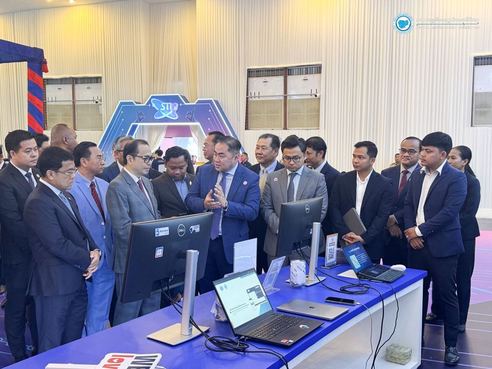 🔷🚀 សកម្មភាពខ្លះៗនៅស្តង់ពិព័រណ៍របស់ក្រសួងប្រៃសណីយ៍និងទូរគមនាគមន៍ អំឡុងពេល «ទិវាជាតិវិទ្យាសាស្ត្រ បច្ចេកវិទ្យា និងនវានុវត្តន៍ លើកទី៤» 1