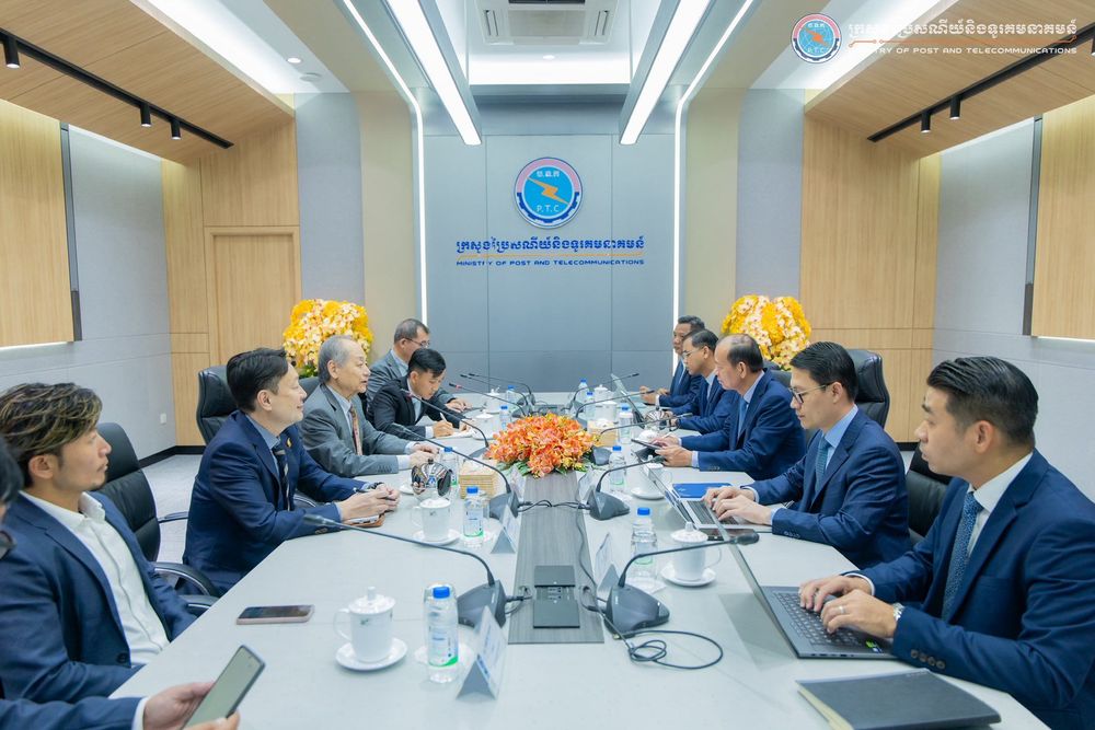 ឯកឧត្តមរដ្ឋមន្ត្រី ជា វ៉ាន់ដេត បានទទួលជួបពិភាក្សាការងារជាមួយឯកឧត្តម Takahashi Fumiaki ប្រធានសមាគមជប៉ុន-កម្ពុជា នៅទីស្តីការក្រសួង 3