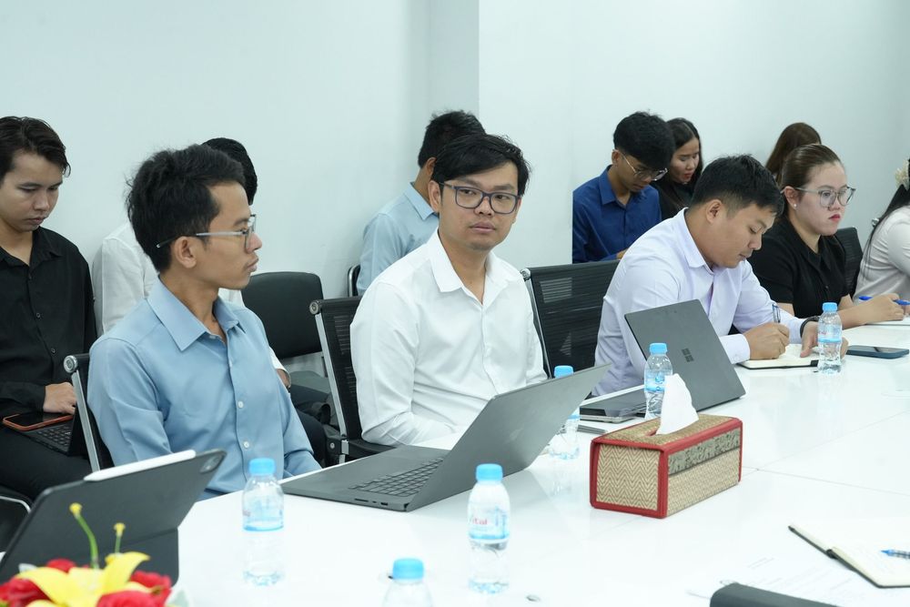 កិច្ចប្រជុំស្ដីពីការត្រៀមដាក់ឱ្យដំណើរការសាកល្បងប្រព័ន្ធវិក្កយបត្រឌីជីថល ដើម្បីជំរុញការផ្ដល់សេវាសាធារណៈជូនប្រជាពលរដ្ឋឱ្យកាន់តែប្រសើរ 3