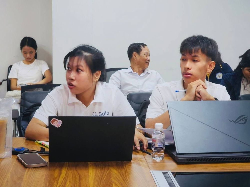 កិច្ចប្រជុំពិនិត្យវឌ្ឍនភាពការកសាងប្រព័ន្ធគ្រប់គ្រងឌីជីថលសិក្សាធិការ និងរដ្ឋបាល សម្រាប់វិទ្យាស្ថានគរុកោសល្យរាជធានីភ្នំពេញ 4