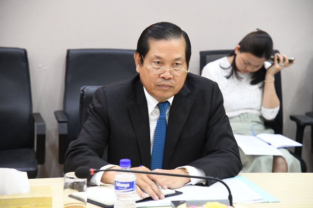 ឯកឧត្តម រ័ត្ន សុវណ្ណនរៈ ទេសាភិបាលរង ធនាគារជាតិនៃកម្ពុជា បានអនុញ្ញាតឱ្យក្រុមបេសកកម្មរបស់ ធនាគារពិភពលោក (WB) ដឹកនាំដោយលោក Harish Natarajan អ្នកជំនាញផ្នែកបរិយាបន្នហិរញ្ញវត្ថុរបស់ WB ចូលជួបសម្តែងការគួរសម និងពិភាក្សាការងារ នាថ្ងៃទី៦ ខែមេសា ឆ្នាំ២០២៦ នៅធនាគារជាតិនៃកម្ពុជា អគារសែនសុខ។ 