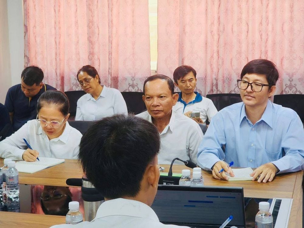 កិច្ចប្រជុំពិនិត្យវឌ្ឍនភាពការកសាងប្រព័ន្ធគ្រប់គ្រងឌីជីថលសិក្សាធិការ និងរដ្ឋបាល សម្រាប់វិទ្យាស្ថានគរុកោសល្យរាជធានីភ្នំពេញ 3