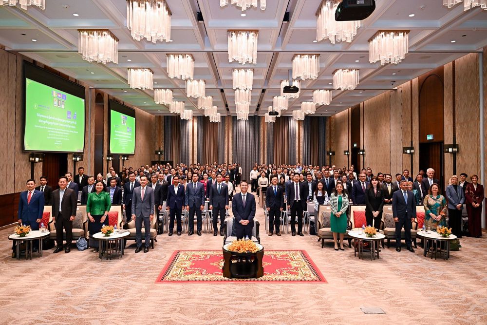 ធនាគារជាតិនៃកម្ពុជា (NBC) បានសហការជាមួយធនាគារអភិវឌ្ឍន៍អាស៊ី (ADB) និងមូលនិធិអភិវឌ្ឍន៍មូលធនអង្គការសហប្រជាជាតិ (UNCDF) រៀបចំពិធីប្រកាសចាប់ផ្តើមដំណើរការធ្វើបច្ចុប្បន្នកម្មយុទ្ធសាស្រ្តជាតិស្តីពី បរិយាបន្នហិរញ្ញវត្ថុ ឆ្នាំ២០២៦-២០៣០ និងកិច្ចពិគ្រោះយោបល់ ក្រោមអធិបតីភាព ឯកឧត្តម យឹម លាត ទេសាភិបាលរង ធនាគារជាតិនៃកម្ពុជា នាថ្ងៃទី២៣ ខែមេសា ឆ្នាំ២០២៦ នៅរាជធានីភ្នំពេញ។  4