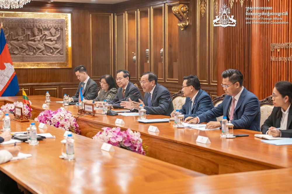 ឯកឧត្តម ប្រាក់ សុខុន ឧបនាយករដ្ឋមន្ត្រី រដ្ឋមន្ត្រីការបរទេស និងសហប្រតិបត្តិការអន្តរជាតិនៃព្រះរាជាណាចក្រកម្ពុជា បានជួបពិភាក្សាទ្វេភាគីប្រកបដោយផ្លែផ្កាជាមួយឯកឧត្តម កេស្ទូទីស ប៊ូឌ្រីស រដ្ឋមន្រ្តីការបរទេសនៃសាធារណរដ្ឋលីទុយអានី 5