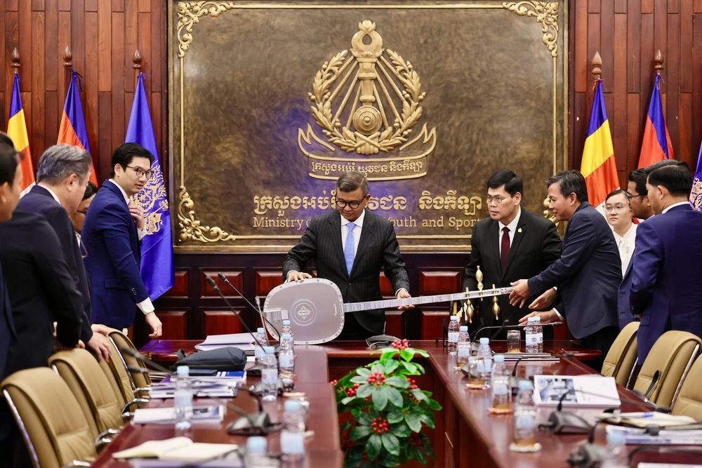 កិច្ចប្រជុំក្រុមប្រឹក្សាភិបាលនៃមជ្ឈមណ្ឌលបច្ចេកវិទ្យាផលិតកម្មឌីជីថល កម្ពុជា-ជប៉ុន (CJDM) 4