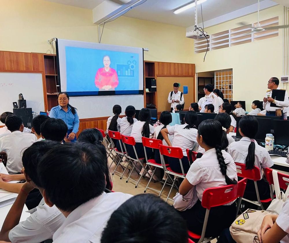 ទស្សនកិច្ចសិក្សា ស្តីពី ប្រព័ន្ធគ្រប់គ្រងការរៀន(Learning Management System) និងថ្នាក់រៀនត្រឡប់ (Flipped Classroom)  4