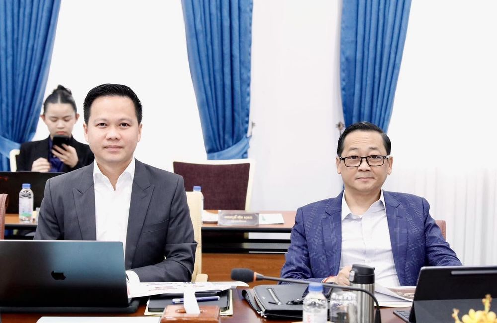 ឯកឧត្តម កើត រិទ្ធ ឧបនាយករដ្ឋមន្ត្រី រដ្ឋមន្ត្រីក្រសួងយុត្តិធម៌ អញ្ជើញដឹកនាំកិច្ចប្រជុំពិនិត្យលើការងារជំរុញឌីជីថលលូបនីយកម្មក្រសួងយុត្តិធម៌ និងការងារពាក់ព័ន្ធនឹងការរៀបចំប្រព័ន្ធចុះបញ្ជីសំណុំរឿង និងប្រព័ន្ធគ្រប់គ្រងវត្តមានរបស់មន្ត្រីរាជការ  2