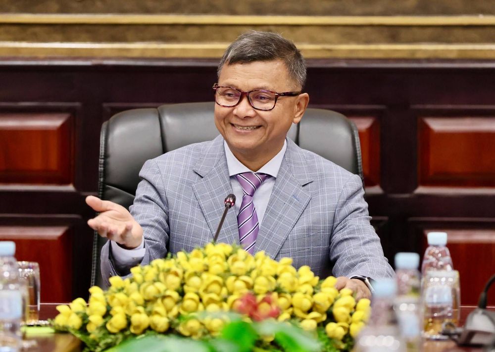 ជំនួបសម្តែងការគួរសម និងប្រគល់សម្ភារៈឌីជីថល និងតុ សម្រាប់សាលារៀនរងផលប៉ះពាល់តាមបណ្តោយព្រំដែន ពីអង្គការអេដ អេ អាក់ស្យុង (Aide et Action) 1