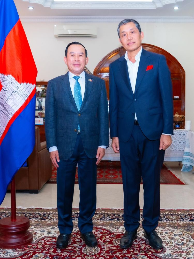 ឯកឧត្តមរដ្ឋមន្រ្តី ហួត ហាក់៖ ប្រព័ន្ធទូទាត់ QR ឆ្លងដែនរវាងកម្ពុជា-ឥណ្ឌា ពិតជាផ្តល់នូវភាពងាយស្រួល និងការទាក់ទាញបន្ថែមដល់ភ្ញៀវទេសចរ និងប្រជាជនឥណ្ឌាមកទស្សនាកម្ពុជាឱ្យកាន់តែច្រើនឡើង  ជាពិសេសគឺនៅក្នុងរដូវកាលបៃតង និងព្រឹត្តិការណ៍យោគៈអន្តរជាតិដ៏ធំនៅកម្ពុជានាខែមិថុនានេះ
 3