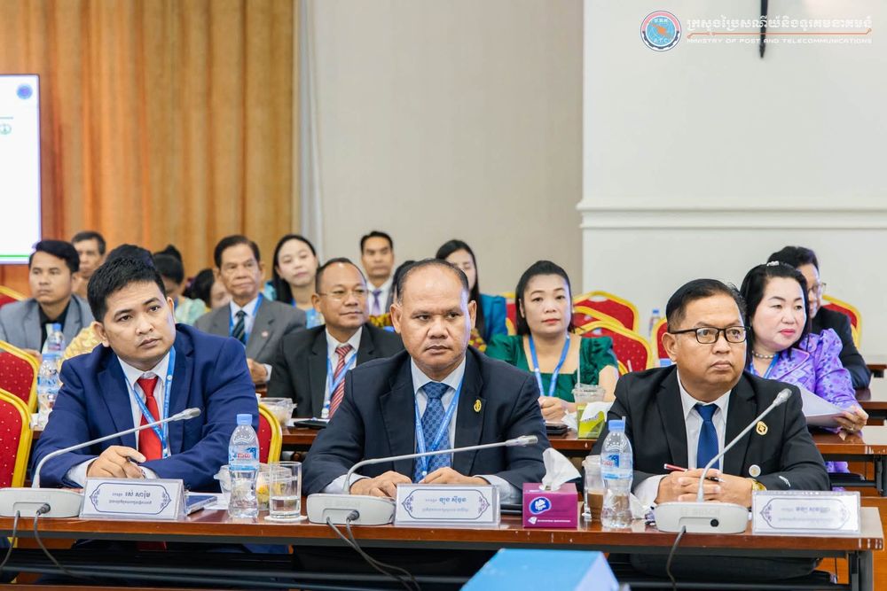 ឯកឧត្តមរដ្ឋមន្ត្រី ជា វ៉ាន់ដេត បានអញ្ជើញធ្វើបទបង្ហាញជូនឧត្តមក្រុមប្រឹក្សាពិគ្រោះ និងផ្តល់យោបល់ ស្ដីពីការអភិវឌ្ឍវិស័យប្រៃសណីយ៍ ទូរគមនាគមន៍ និងបច្ចេកវិទ្យាឌីជីថល  3