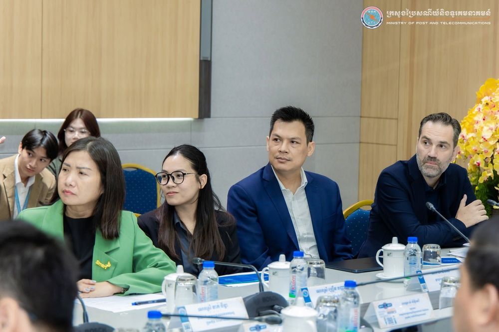 ឯកឧត្តមរដ្ឋមន្រ្តី ជា វ៉ាន់ដេត បានជួបសម្តែងការគួរសម និងពិភាក្សាការងារ ជាមួយនាយកមជ្ឈមណ្ឌល ATC 3