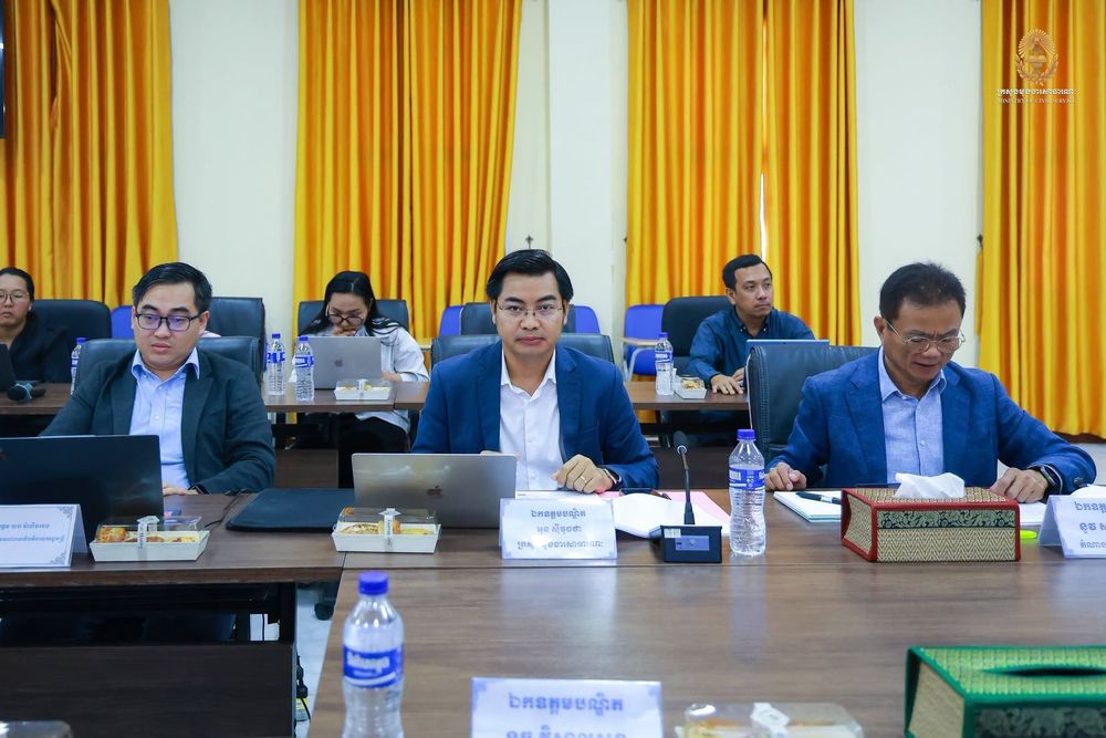 «វិស័យអប់រំ» ជាវិស័យអាទិភាពលំដាប់ទីមួយរបស់រាជរដ្ឋាភិបាល ដើម្បីកសាង និងអភិវឌ្ឍមូលធនមនុស្ស ប្រកបដោយគុណភាពខ្ពស់ និងសុខភាពល្អ ដែលជាទ្រព្យសកម្មជាតិដ៏រឹងមាំ។ 3