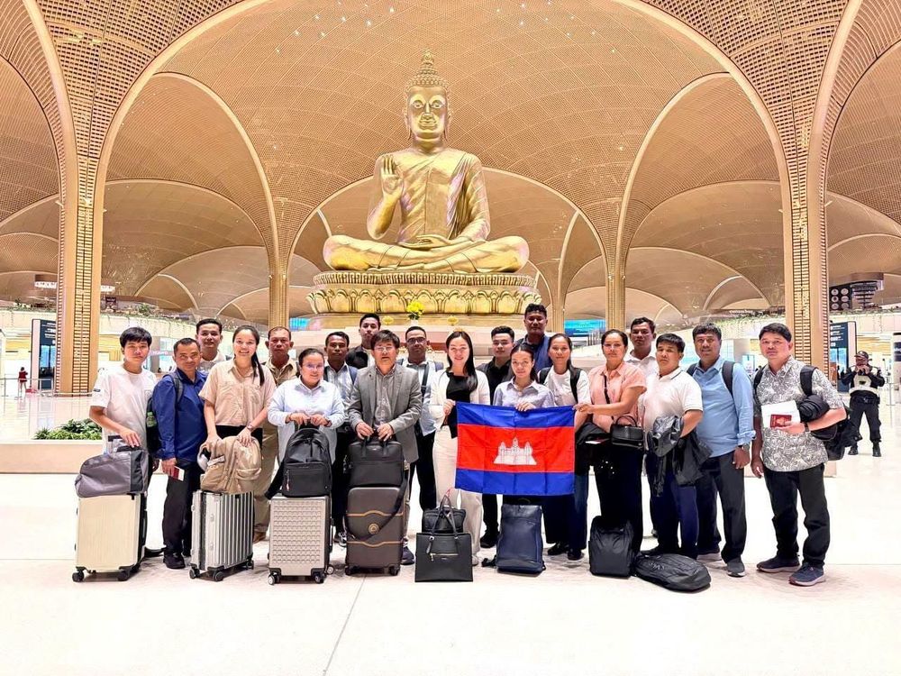 មន្ត្រីជំនាញ និងគ្រូបង្រៀនកម្ពុជាចំនួន ២០នាក់ បានចូលរួមវគ្គបណ្ដុះបណ្ដាលអភិវឌ្ឍសមត្ថភាពស្ដីពី «ការបញ្ជ្រាបបច្ចេកវិទ្យាបញ្ញាសិប្បនិម្មិតសម្រាប់ការលើកកម្ពស់ការអប់រំ» នៅសាធារណរដ្ឋកូរ៉េ