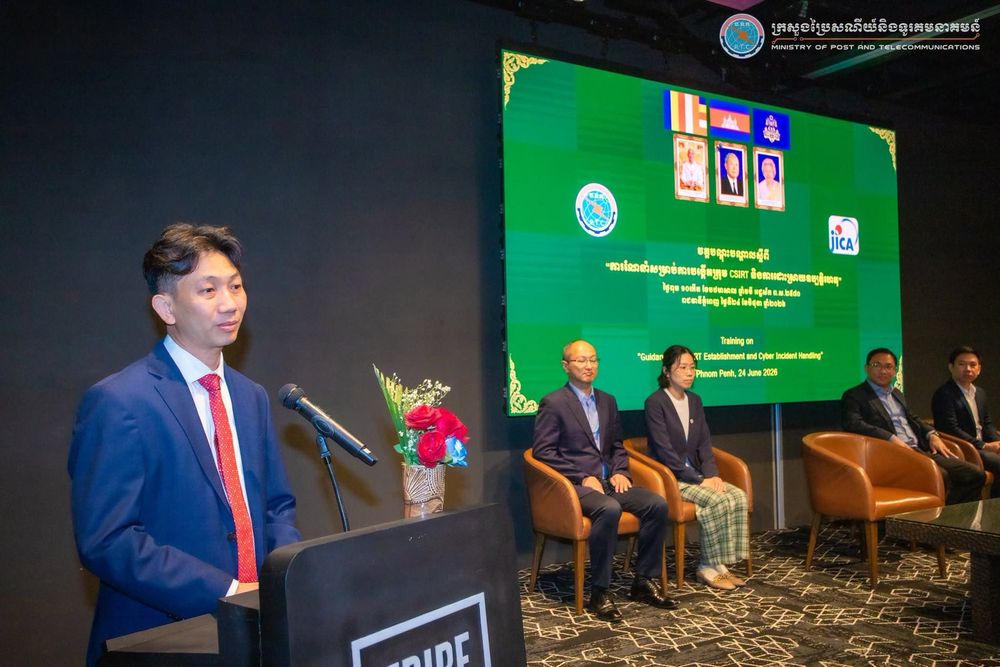 ឯកឧត្តមរដ្ឋលេខាធិការ ខូវ មករា បានអញ្ជើញជាអធិបតីបិទវគ្គបណ្ដុះបណ្ដាលលើកទី៣ ស្ដីពី “ការណែនាំសម្រាប់ការបង្កើតក្រុម CSIRT និងការដោះស្រាយឧប្បត្តិហេតុ” 1