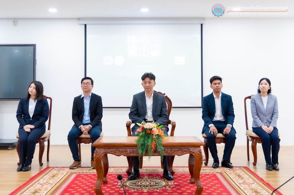ឯកឧត្តមរដ្ឋលេខាធិការ ខូវ មករា បានអញ្ជើញជាអធិបតីក្នុងពិធីបិទវគ្គបណ្ដុះបណ្ដាលស្ដីពី “លំហាត់សាយប័រក្រុមខៀវ”
