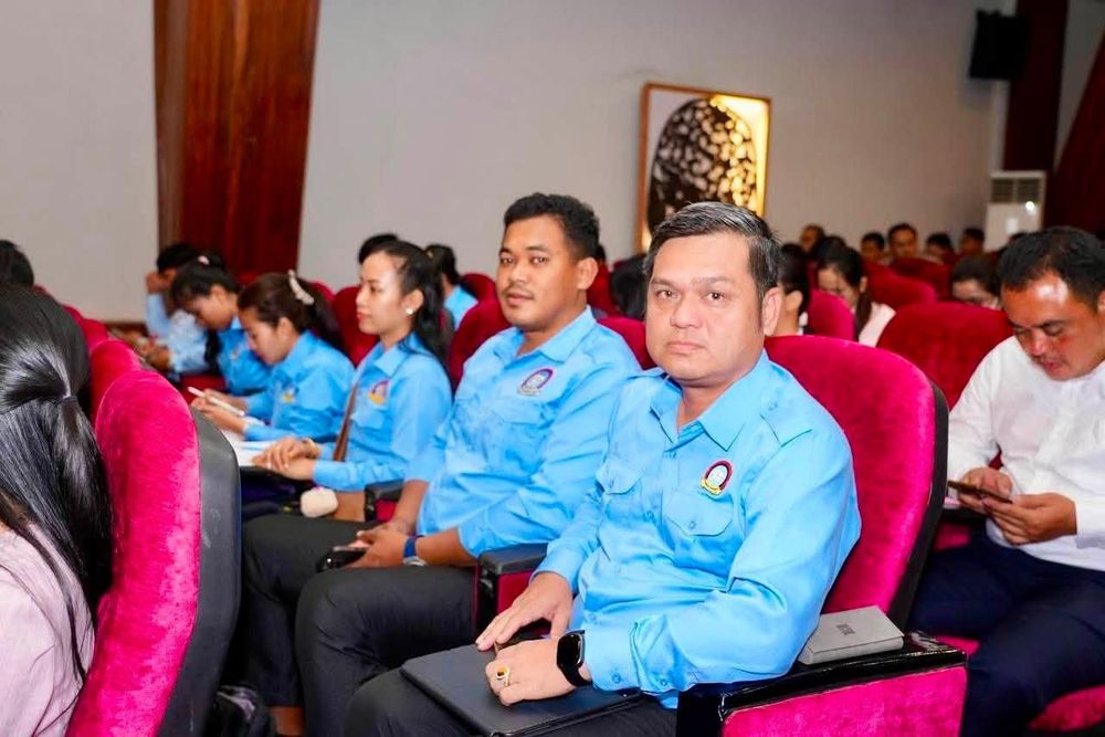 ពិធីបើកសិក្ខាសាលាស្តីពី«ការប្រើប្រាស់កម្មវិធីបញ្ញាសិប្បនិម្មិត(AI)ដើម្បីជំរុញប្រសិទ្ធភាពការងារ»
 5