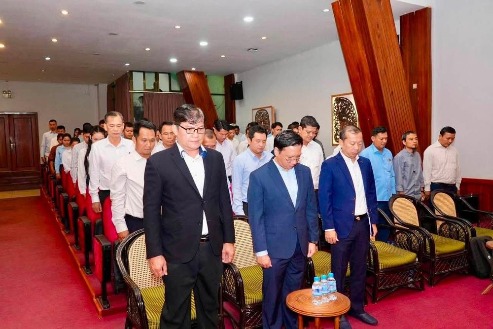 ពិធីបើកសិក្ខាសាលាស្តីពី«ការប្រើប្រាស់កម្មវិធីបញ្ញាសិប្បនិម្មិត(AI)ដើម្បីជំរុញប្រសិទ្ធភាពការងារ»
 3