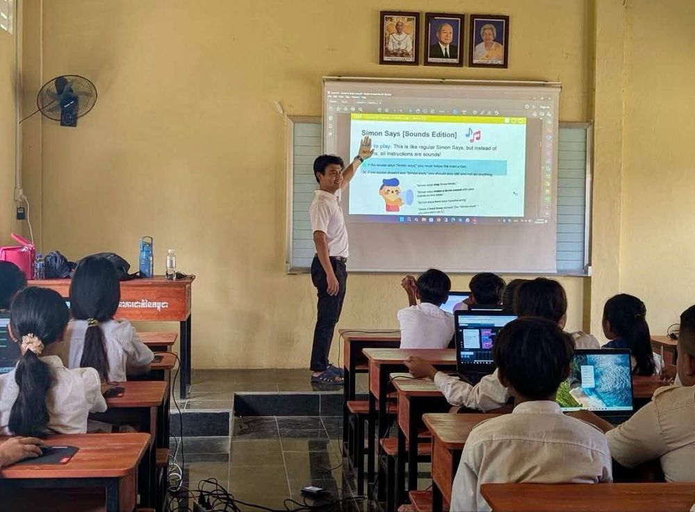 មន្ត្រី-បុគ្គលិកធនាគារជាតិនៃកម្ពុជា បានបន្តផ្ដល់ការបណ្ដុះបណ្ដាលលើជំនាញមូលដ្ឋានគ្រឹះនៃការសរសេរកូដ (Computer Programming) និងការប្រើប្រាស់បញ្ញាសិប្បនិមិ្មត (AI)  1