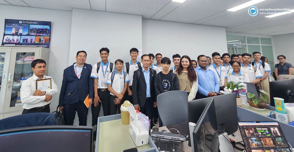 ឯកឧត្តមអគ្គលេខាធិការរង ជាង វុត្ថា បានអញ្ជើញធ្វេីបទបង្ហាញអំពីសមិទ្ធផល និងថ្នាលនិងកម្មវិធីរដ្ឋាភិបាលឌីជីថលសំខាន់ៗ ជូនដល់អង្គការ Passerelles Numériques Cambodia (PNC) 5
