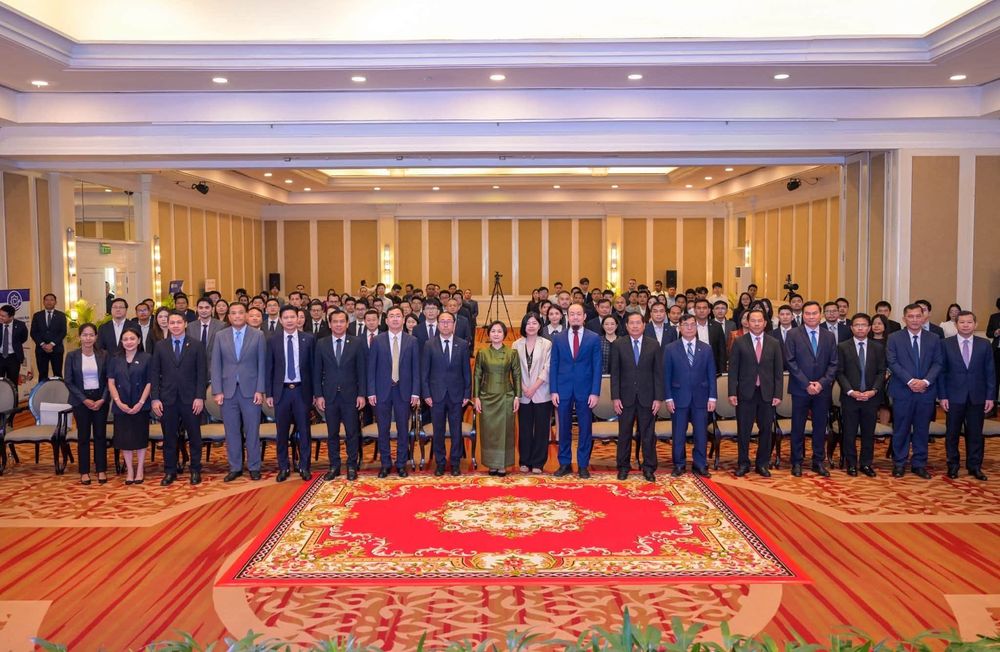 ធនាគារជាតិនៃកម្ពុជា បានរៀបចំពិធីដាក់ឱ្យដំណើរការជាផ្លូវការ ការទូទាត់ឆ្លងដែនតាមឃ្យូអរកូតរវាង ព្រះរាជាណាចក្រកម្ពុជា និងសាធារណរដ្ឋប្រជាមានិតចិន (ដំណាក់កាលទី១៖ កម្មវិធីទូទាត់ចល័ត Weixin Pay ស្កេនខេអេចឃ្យូអរកូតនៅកម្ពុជា) 5