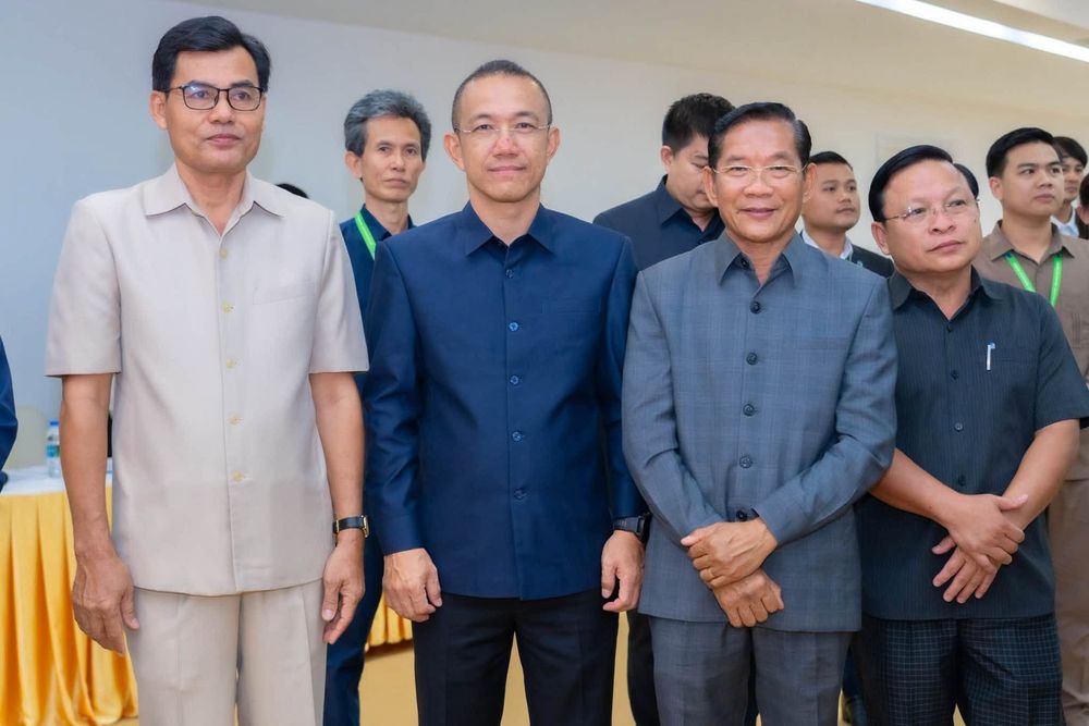 ឯកឧត្តមរដ្ឋមន្ត្រី ហួត ហាក់ អញ្ជើញប្រគល់កុំព្យូទ័រជំហានទី២ ជូនថ្នាក់ដឹកនាំ អង្គភាពចំណុះ និងមន្ទីរទេសចរណ៍រាជធានី-ខេត្ត ដើម្បីពង្រឹងប្រសិទ្ធភាពការងារ និងជំរុញបរិវត្តកម្មឌីជីថល
4