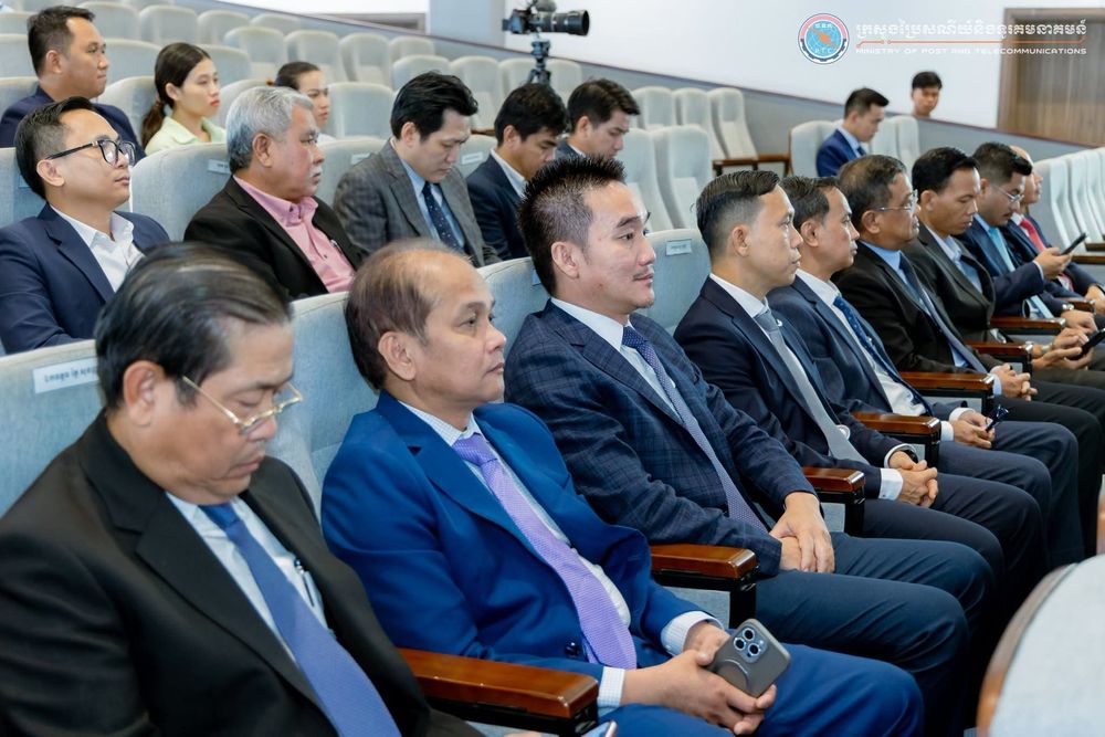 ឯកឧត្តមរដ្ឋមន្រ្តី ជា វ៉ាន់ដេត អញ្ជើញជាអធិបតីក្នុងពិធីបើកវគ្គបណ្ដុះបណ្ដាលស្ដីពី “ឧត្តមភាពឌីជីថលកម្រិតខ្ពស់សម្រាប់ថ្នាក់ដឹកនាំក្រសួង ស្ថាប័ន - The Digital Excellence Elite Program for Leaders of Ministries and Institutions - DEEP”
5
