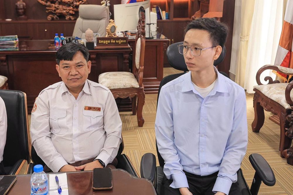 ឯកឧត្តមបណ្ឌិត គឹម សន្តិភាព រដ្ឋលេខាធិការក្រសួងយុត្តិធម៌ អញ្ជើញដឹកនាំកិច្ចប្រជុំពិនិត្យលើវឌ្ឍនភាពនៃការរៀបចំអភិវឌ្ឍន៍ប្រព័ន្ធព្រឹត្តិបត្រថ្កោលទោសឌីជីថលដំណាក់កាលទី៣ ជំហានទី១
4