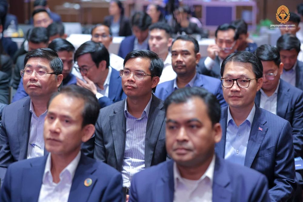 ឯកឧត្តមឧបនាយករដ្ឋមន្រ្តី ហ៊ុន ម៉ានី៖ «ថ្នាលបាយ័ន» ជាផ្នែកដ៏សំខាន់មួយជួយជំរុញប្រសិទ្ធភាពការងាររបស់ «បណ្តាញអគ្គលេខាធិការ» សម្រាប់ការគ្រប់គ្រង និងបញ្ជូន-ទទួលឯកសាររបស់ក្រសួង ស្ថាប័ន ជាពិសេសបង្កើនប្រសិទ្ធភាពនៃចរន្តឯកសារដូចជាលិខិតអញ្ជើញជាដើម 4