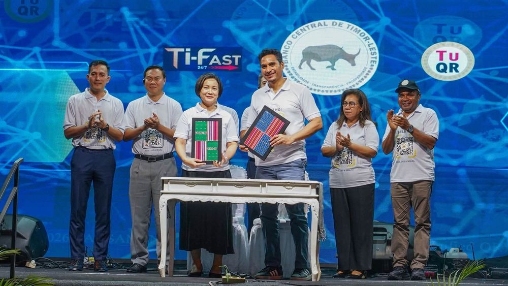 ធនាគារជាតិនៃកម្ពុជា និងធនាគារកណ្តាលទីម័រឡេស្តេ បានចុះអនុស្សរណៈយោគយល់ ស្តីពីការលើកកម្ពស់កិច្ចសហប្រតិបត្តិការទ្វេភាគីលើប្រព័ន្ធទូទាត់ឌីជីថល និងការតភ្ជាប់ប្រព័ន្ធទូទាត់ឆ្លងដែន នាថ្ងៃទី១២ ខែកញ្ញា ឆ្នាំ២០២៦ នៅទីក្រុងឌីលី សាធារណរដ្ឋប្រជាធិតេយ្យទីម័រឡេស្តេ
5