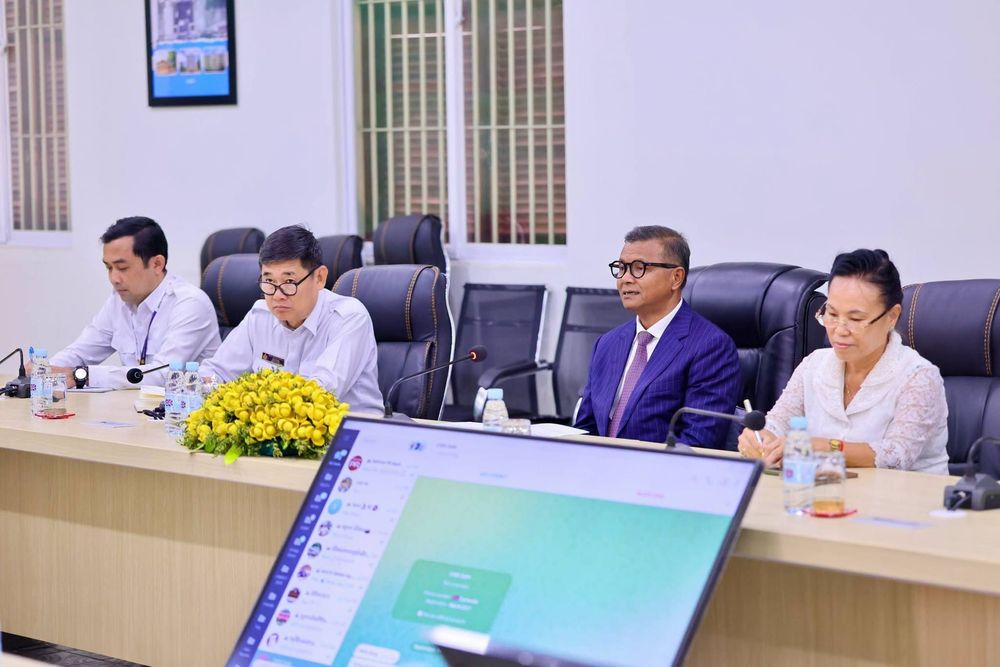 ជំនួបសម្ដែងការគួរសម និងពិភាក្សាការងារជាមួយថ្នាក់ដឹកនាំវិទ្យាស្ថាន IT Academy STEP និង Sisters of Code ស្ដីពីការពង្រីកកិច្ចសហប្រតិបត្តិការលើគម្រោងអប់រំឌីជីថលនៅកម្ពុជា
3